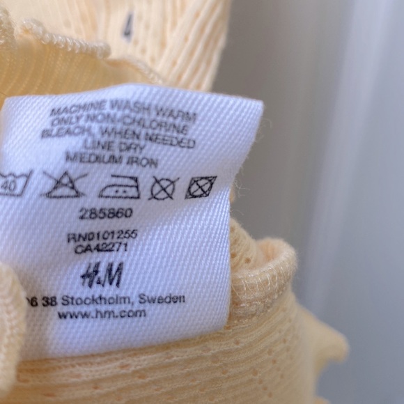 NWT Divided By H&M Everyday People Scallop Trim Yellow Tank Top Women's Size 4 ! - Picture 7 of 10